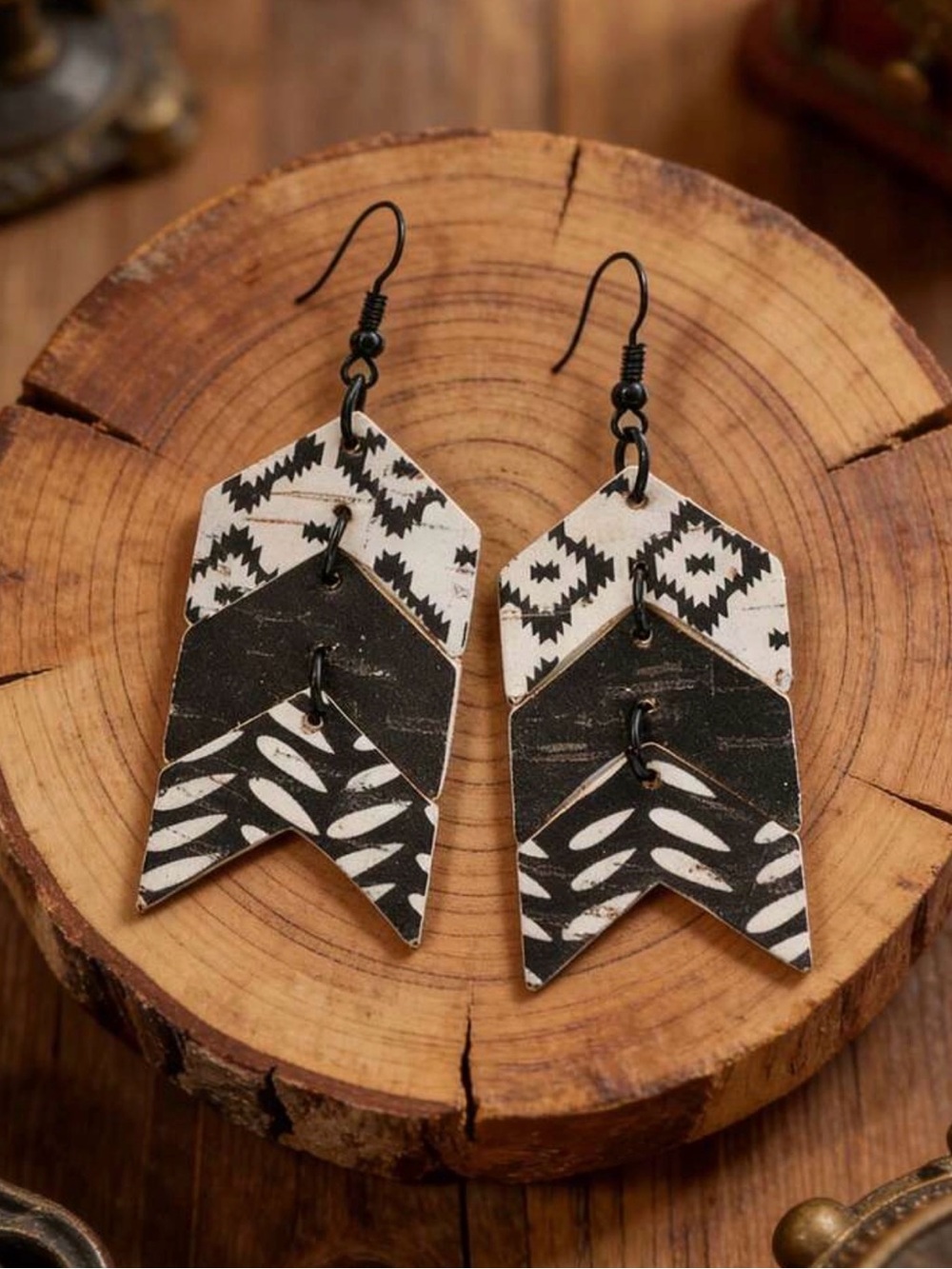 Women's Black & White Layered Geometric Drop Earrings - Picture 4 of 7